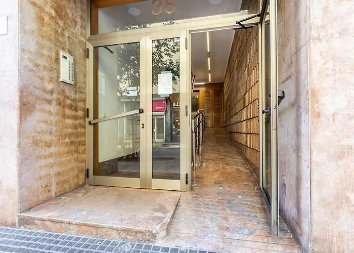 Amplio Y Acogedor Piso En Pleno Barrio De Gros, En Donostia - Appartement *