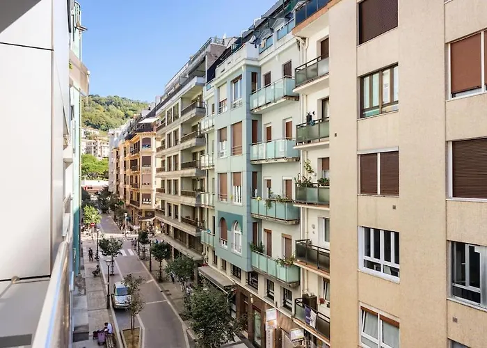 Amplio Y Acogedor Piso En Pleno Barrio De Gros, En Donostia - Appartement San Sebastian