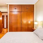 Apartamento Amplio Y Acogedor Piso En Pleno Barrio De Gros, En Donostia - San Sebastián