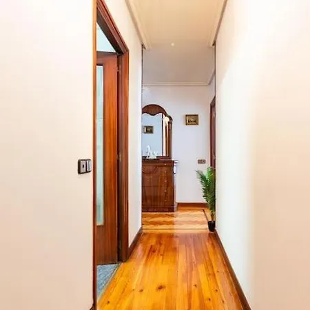 Amplio Y Acogedor Piso En Pleno Barrio De Gros, En Donostia - سان سيباستيان