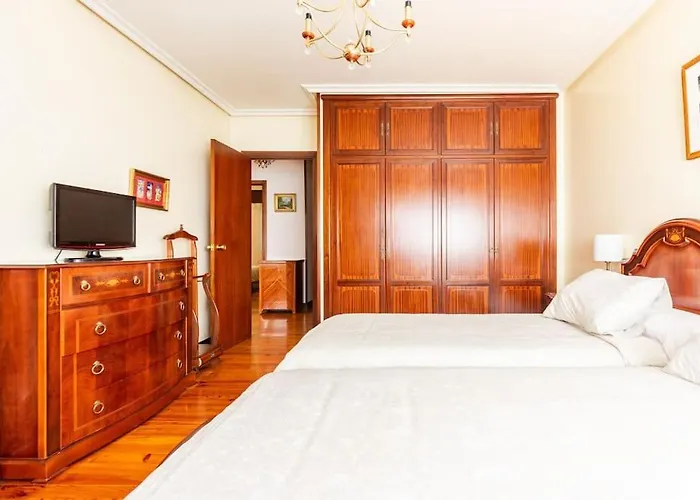 Amplio Y Acogedor Piso En Pleno Barrio De Gros, En Donostia - * San Sebastián