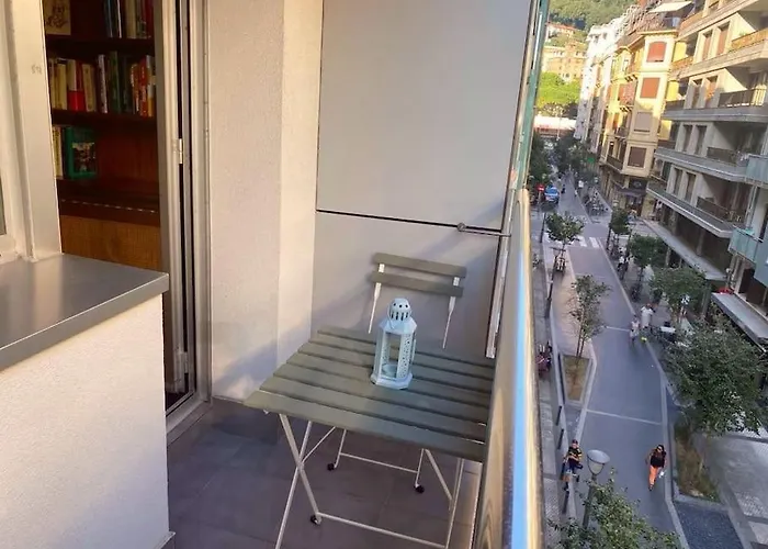 Amplio Y Acogedor Piso En Pleno Barrio De Gros, En Donostia - San Sebastián