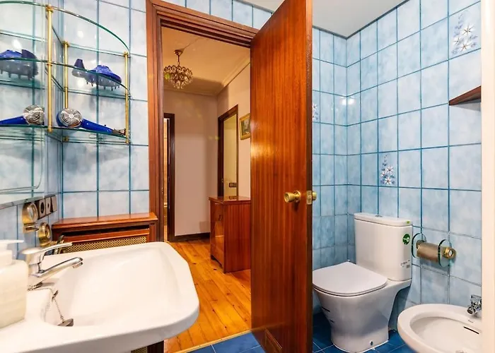 Apartmán Amplio Y Acogedor Piso En Pleno Barrio De Gros, En Donostia - *
