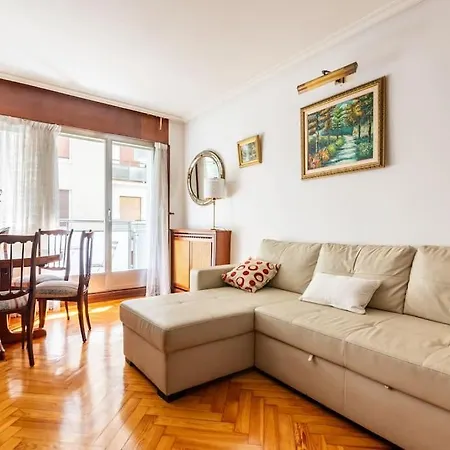 Apartament Amplio Y Acogedor Piso En Pleno Barrio De Gros, En Donostia - San Sebastián