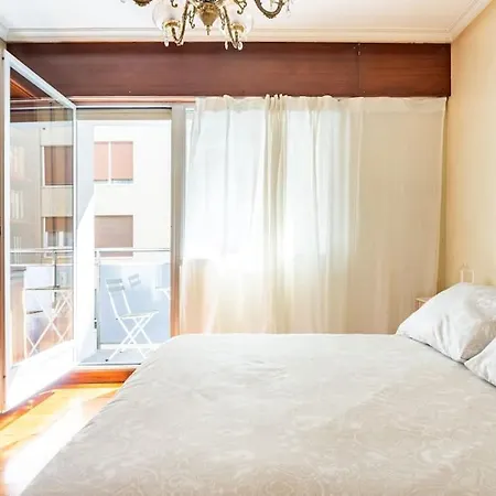 Apartament Amplio Y Acogedor Piso En Pleno Barrio De Gros, En Donostia - San Sebastián